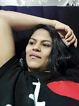 Snapshot of SweetAlmaa chatting on June 2026 12:24:01 AM SweetAlmaa online show from June 2026 12:24:01 AM