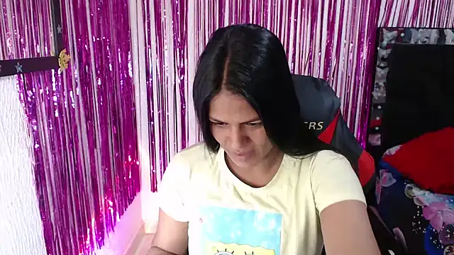 Snapshot of SweetAlmaa chatting on June 2026 01:15:02 PM SweetAlmaa online show from June 2026 01:15:02 PM