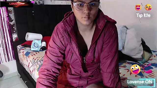 Snapshot of SweetAlmaa chatting on July 2026 09:47:02 AM SweetAlmaa online show from July 2026 09:47:02 AM