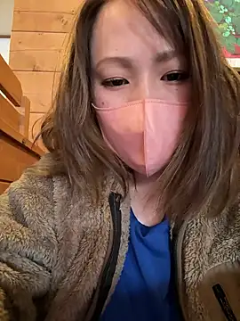 Snapshot of annna_annna_2024 chatting on March 2026 01:42:02 AM annna annna 2024 online show from March 2026 01:42:02 AM