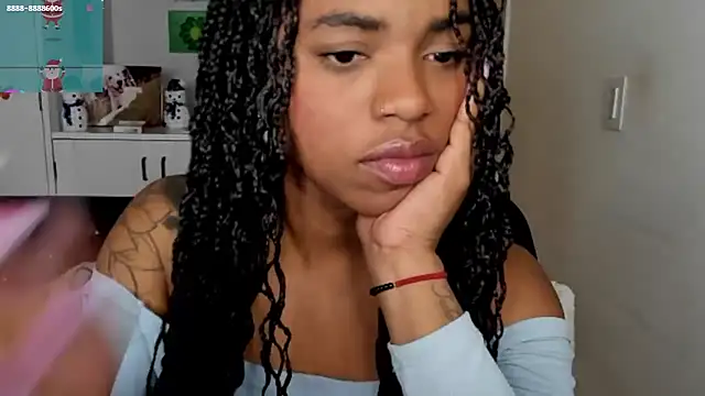 Snapshot of Marce_22 chatting on December 2024 10:10:02 AM Marce 22 online show from December 2024 10:10:02 AM