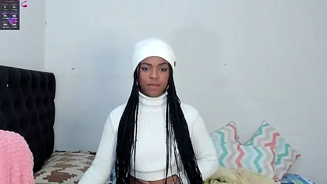 Snapshot of Marce_22 chatting on March 2025 03:19:01 AM Marce 22 online show from March 2025 03:19:01 AM