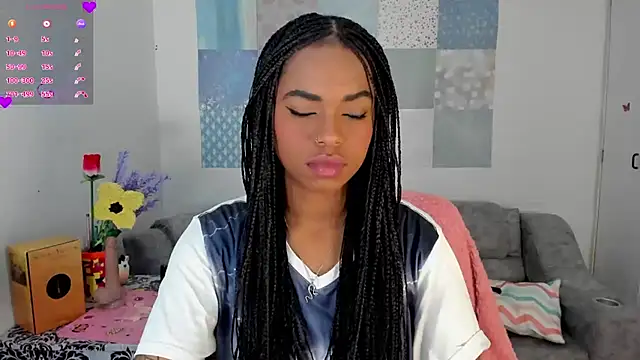 Snapshot of Marce_22 chatting on March 2025 10:04:01 AM Marce 22 online show from March 2025 10:04:01 AM