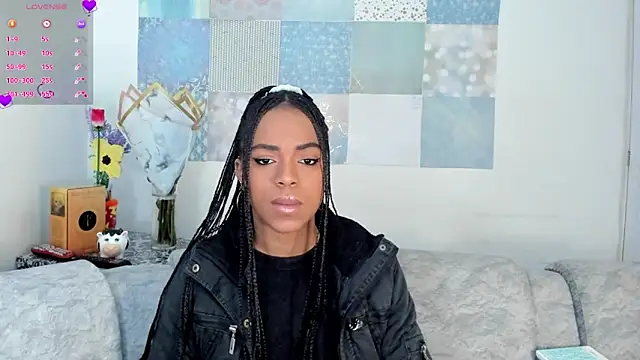 Snapshot of Marce_22 chatting on March 2025 02:35:02 AM Marce 22 online show from March 2025 02:35:02 AM