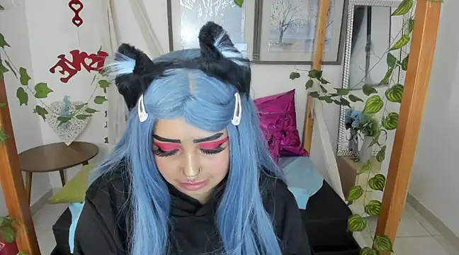 lussyevans24 online show from March 2025 10:18:02 AM