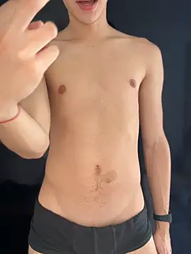 cybercosmiiic online show from December 2024 06:02:01 PM