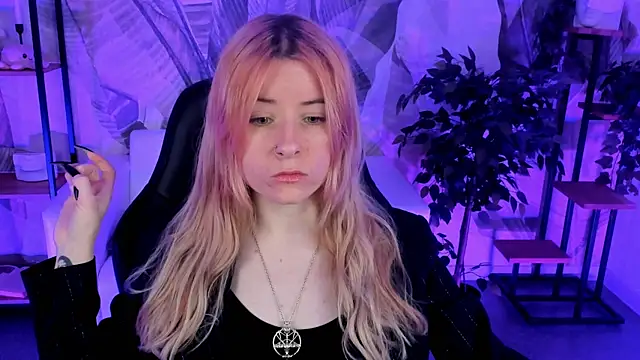 LexiWenford online show from December 2024 05:51:01 AM