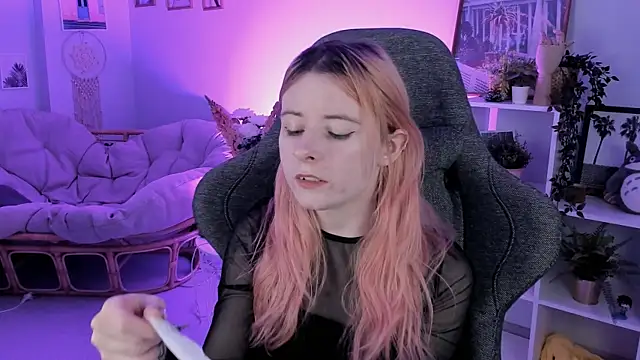 LexiWenford online show from January 2025 09:02:01 AM