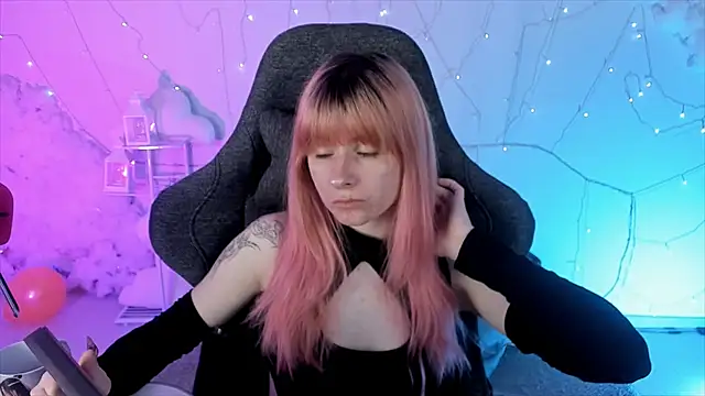 LexiWenford online show from February 2025 05:53:02 AM