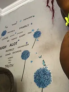 Snapshot of DiamondGoddes chatting on January 2025 08:31:01 AM DiamondGoddes online show from January 2025 08:31:01 AM