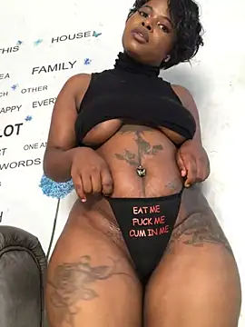 Snapshot of DiamondGoddes chatting on February 2025 12:11:02 PM DiamondGoddes online show from February 2025 12:11:02 PM