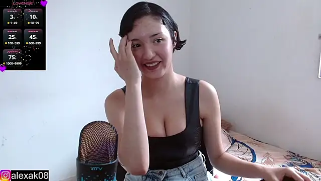 Snapshot of alexaa08 chatting on February 2025 04:44:01 PM alexaa08 online show from February 2025 04:44:01 PM