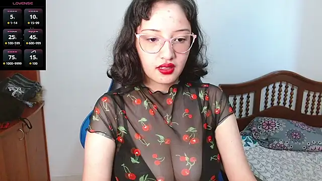 Snapshot of alexaa08 chatting on November 2025 01:11:01 PM alexaa08 online show from November 2025 01:11:01 PM