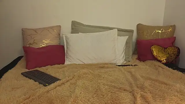 Snapshot of Natasha_Kinski chatting on October 2025 08:42:01 PM Natasha Kinski online show from October 2025 08:42:01 PM