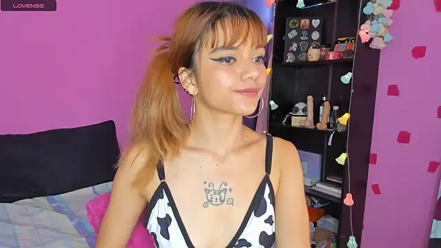 kittyzenn online show from December 2024 06:24:02 PM