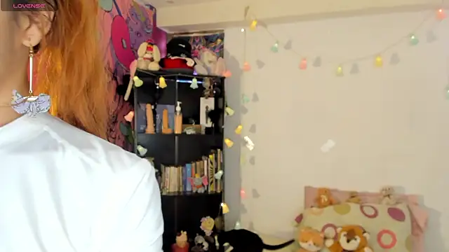 kittyzenn online show from October 2025 07:14:02 PM