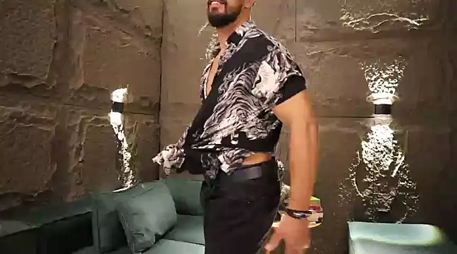 DannSaenz online show from March 2025 02:10:02 PM