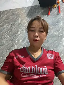 Linaannn online show from April 2026 12:40:02 PM