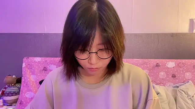 Ashepova000 online show from December 2024 01:09:02 PM