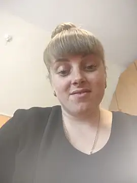 CoddessCrystal online show from March 2026 01:17:02 PM