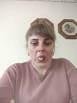 CoddessCrystal online show from May 2026 01:32:02 PM
