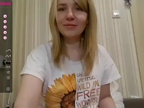 urbadkitty online show from December 2024 12:56:02 PM