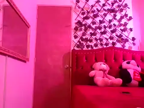 Melani cute02 online show from April 2026 02:43:01 PM