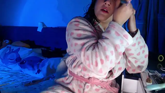 luna palmerau online show from April 2026 12:34:02 PM