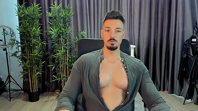 Snapshot of HaydenSpearss chatting on February 2025 07:34:01 AM HaydenSpearss online show from February 2025 07:34:01 AM