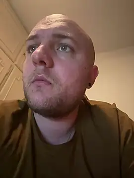 QueueFrenchie online show from February 2026 08:10:02 PM