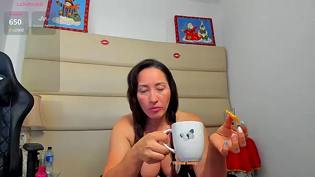 Snapshot of avatomas_02 chatting on December 2025 04:33:02 AM avatomas 02 online show from December 2025 04:33:02 AM