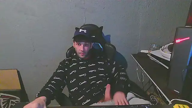 Superoz77 online show from December 2024 05:12:02 AM