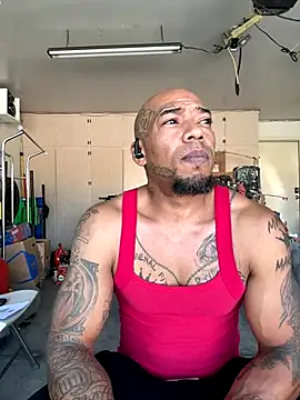 athephenomenal1 online show from September 2025 12:23:02 AM