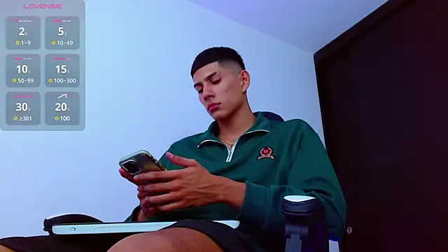 Valerio 20 online show from February 2025 08:11:01 PM