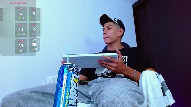 Valerio 20 online show from March 2025 08:01:02 PM