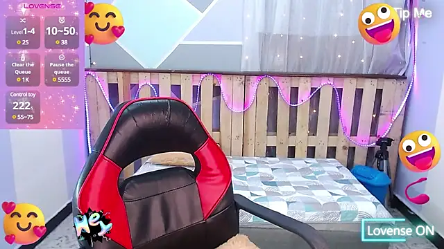 Lina10 online show from March 2025 04:53:01 PM