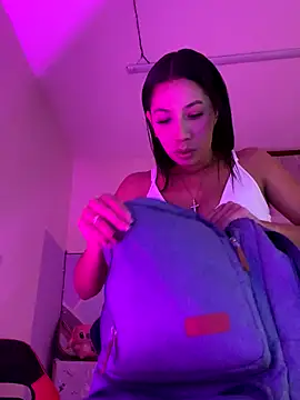 Lina10 online show from November 2025 02:00:02 AM