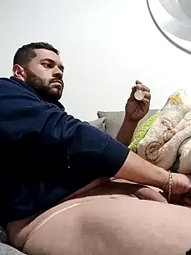 Snapshot of Rober2230 chatting on January 2025 07:49:02 AM Rober2230 online show from January 2025 07:49:02 AM