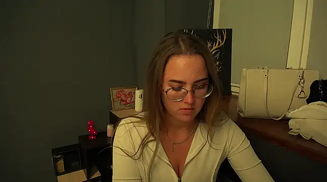 luxie milady online show from December 2024 05:17:02 PM