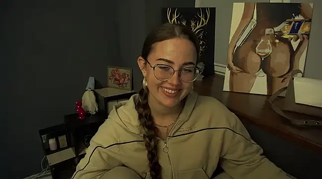 luxie milady online show from February 2025 04:18:02 PM