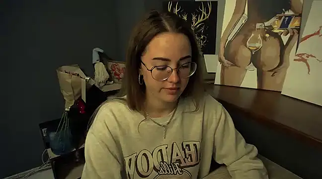 luxie milady online show from February 2025 04:46:01 PM