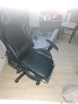 Snapshot of uniquechina69 chatting on February 2025 05:24:01 AM uniquechina69 online show from February 2025 05:24:01 AM