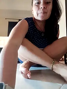 carlajames  online show from October 2025 11:46:02 PM