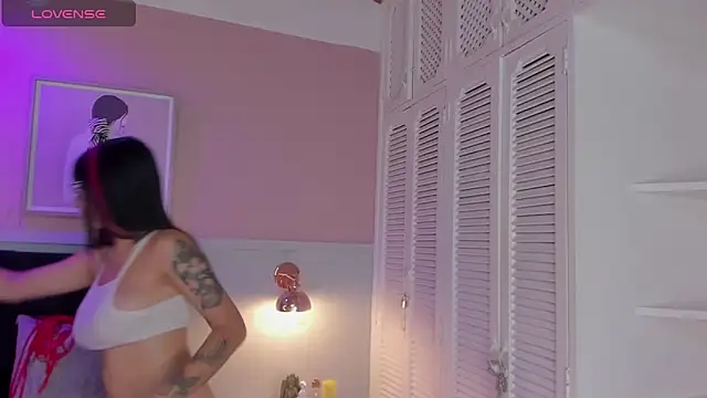 Snapshot of naoko_kirino chatting on January 2025 04:48:02 PM naoko kirino online show from January 2025 04:48:02 PM