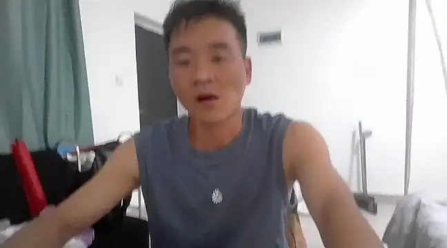 kisstoyousoon2024 online show from March 2025 08:42:02 PM