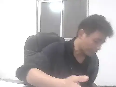 kisstoyousoon2024 online show from November 2025 06:41:01 PM