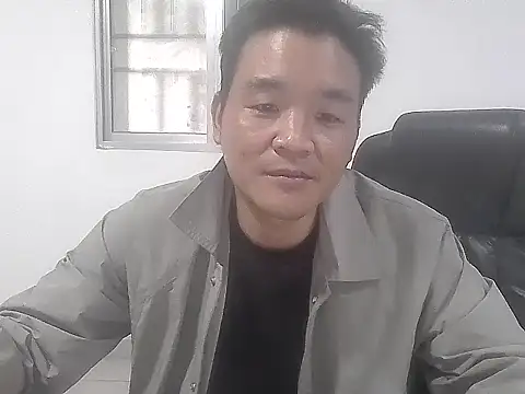 kisstoyousoon2024 online show from November 2025 10:58:01 AM