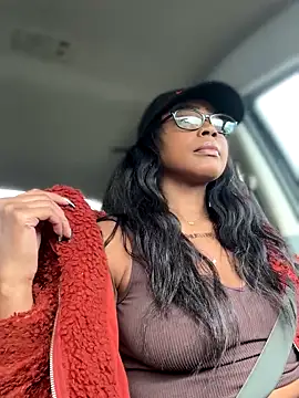 Snapshot of Blazerina chatting on October 2025 05:47:02 PM Blazerina online show from October 2025 05:47:02 PM