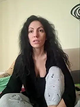 Snapshot of Emmatoo chatting on February 2026 08:48:02 AM Emmatoo online show from February 2026 08:48:02 AM