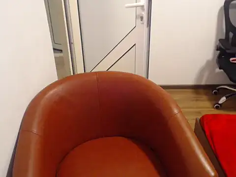 Snapshot of Emmatoo chatting on March 2026 10:26:01 PM Emmatoo online show from March 2026 10:26:01 PM